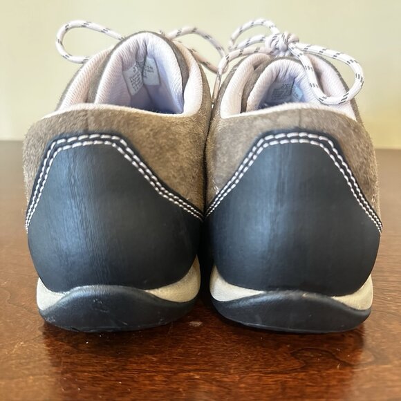 LL Bean Suede Shoe Sneaker 277619 Brown/Pink Lace Up Walking Casual Womens Sz 8 - Picture 2 of 15